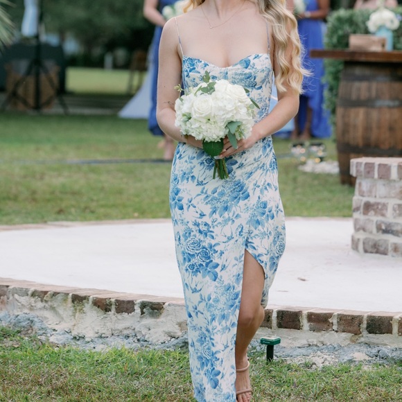 The Reformation Kourtney Dress - Picture 4 of 12